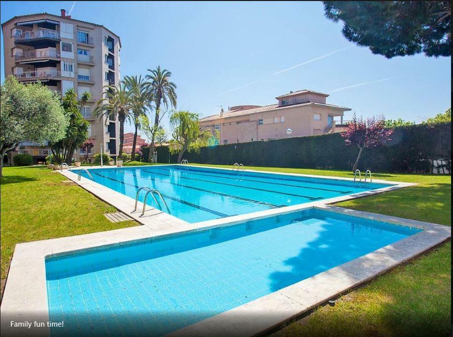 The Hollidays Apartment Calella Esterno foto